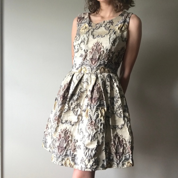 Floral Quilt Dress - Picture 1 of 5